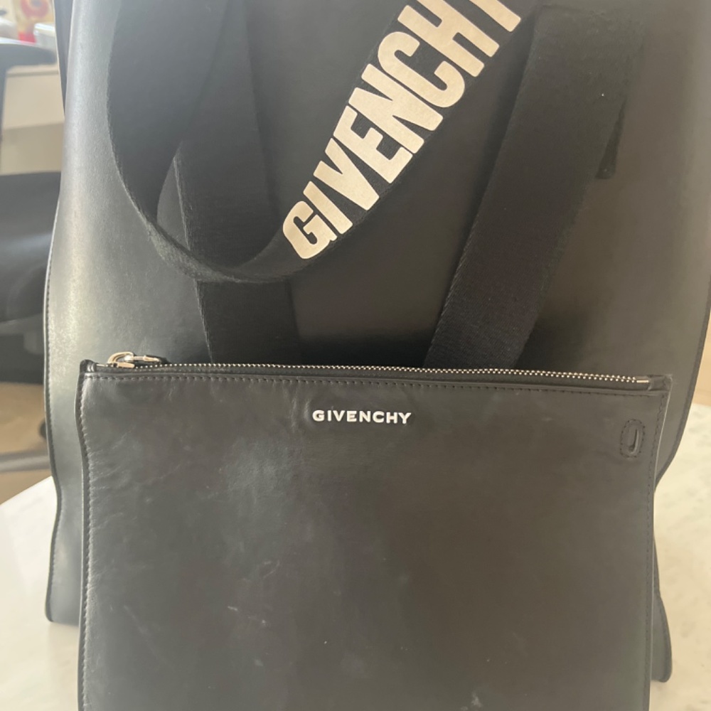 Givenchy Tote - Picture 3 of 3